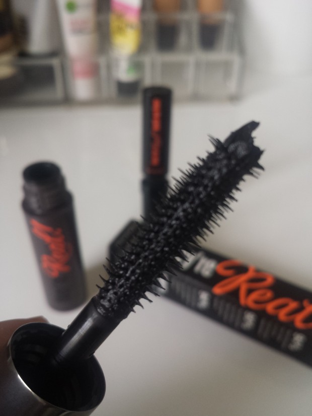 Benefit They're Real mascara wand